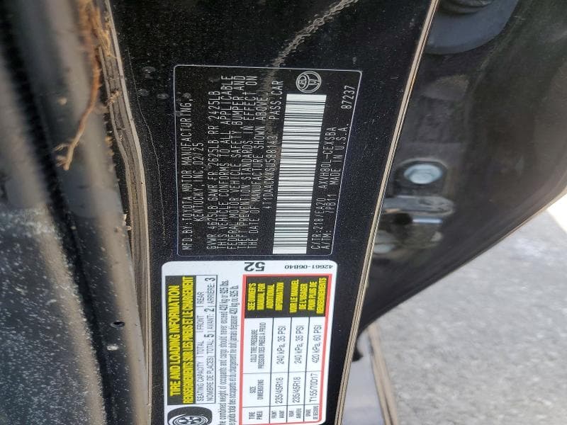2025 TOYOTA CAMRY SE 12