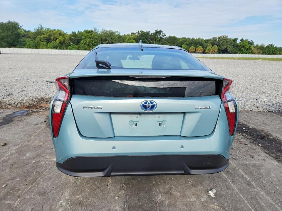 2018 TOYOTA PRIUS THREE TOURING 6