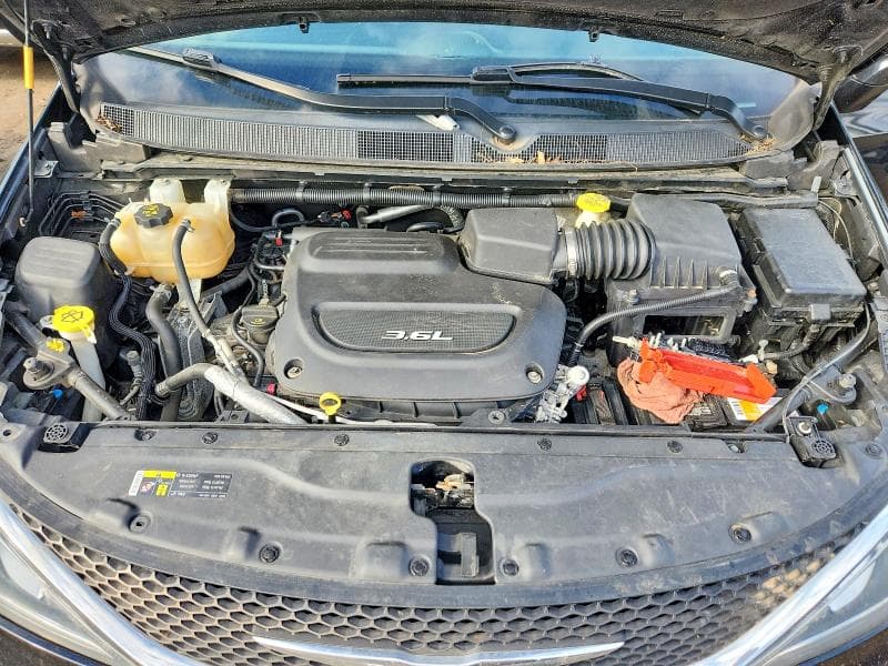 2017 CHRYSLER PACIFICA TOURING L 12