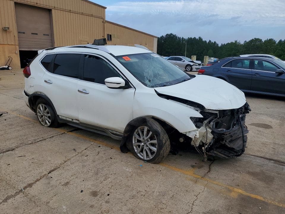 2018 NISSAN ROGUE SV 4