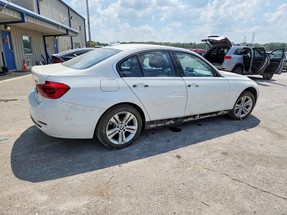 2017 BMW 330 XI 3