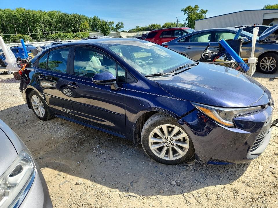 2026 TOYOTA COROLLA LE 4
