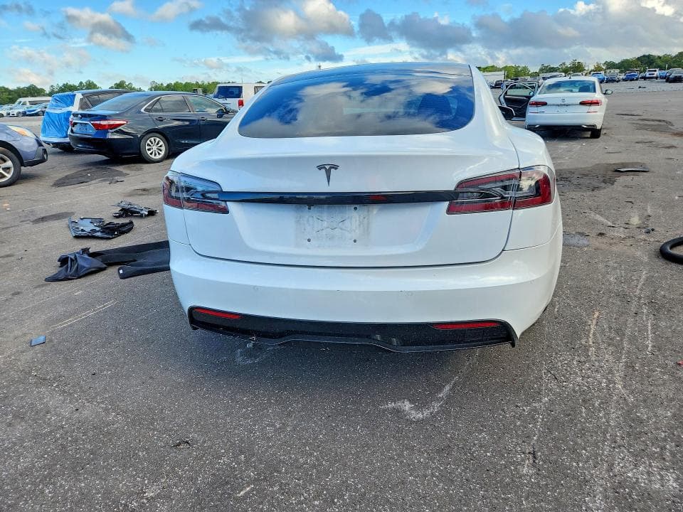 2021 TESLA MODEL S 6