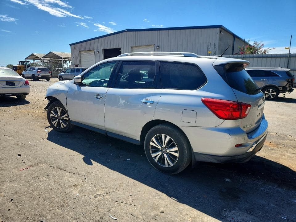 2017 NISSAN PATHFINDER SV 2