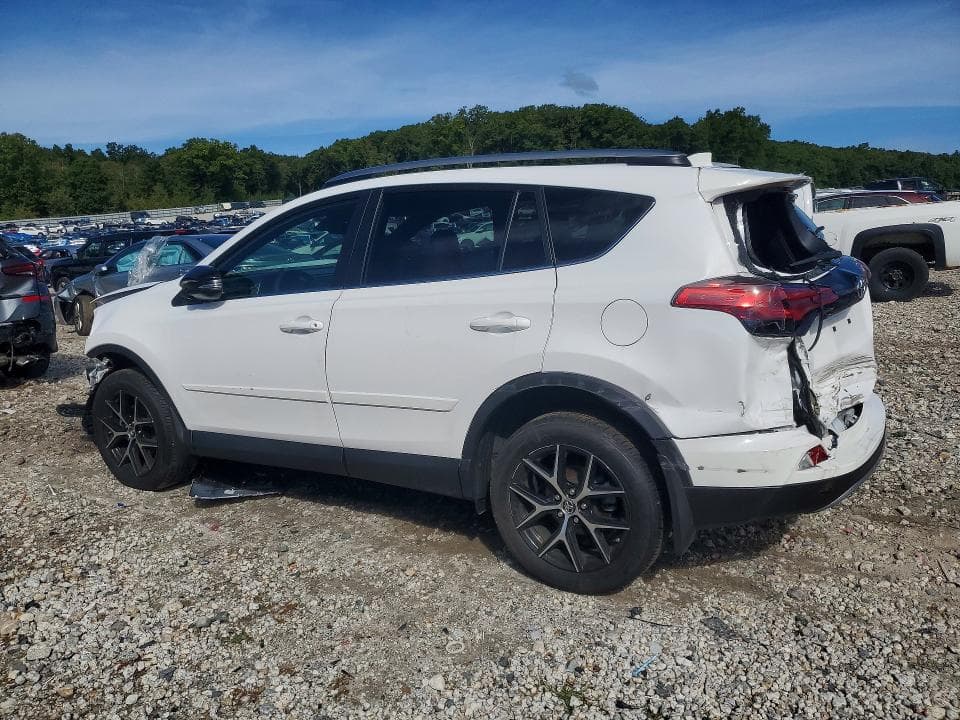 2017 TOYOTA RAV4 SE 2