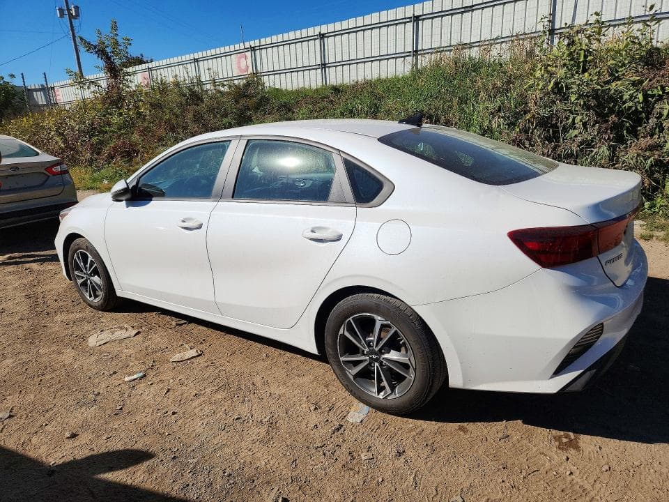 2022 KIA FORTE LXS 2