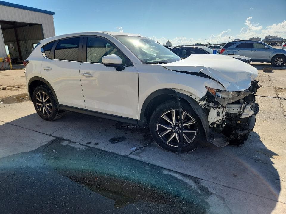 2018 MAZDA CX-5 TOURING 4