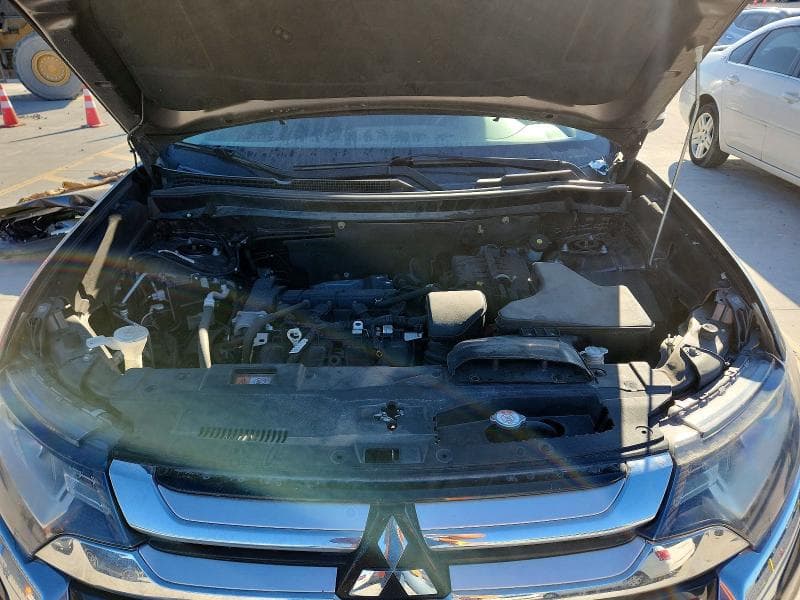 2018 MITSUBISHI OUTLANDER SE 12