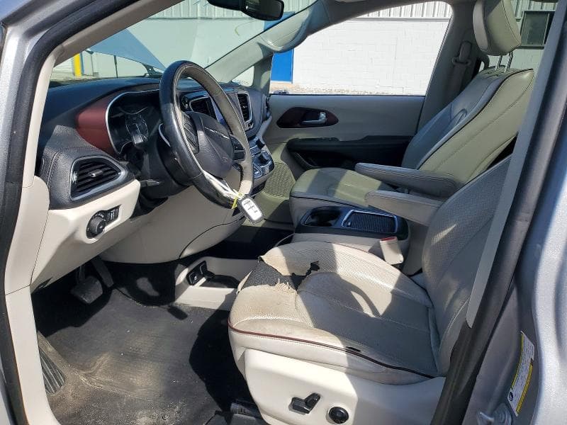 2019 CHRYSLER PACIFICA LIMITED 7