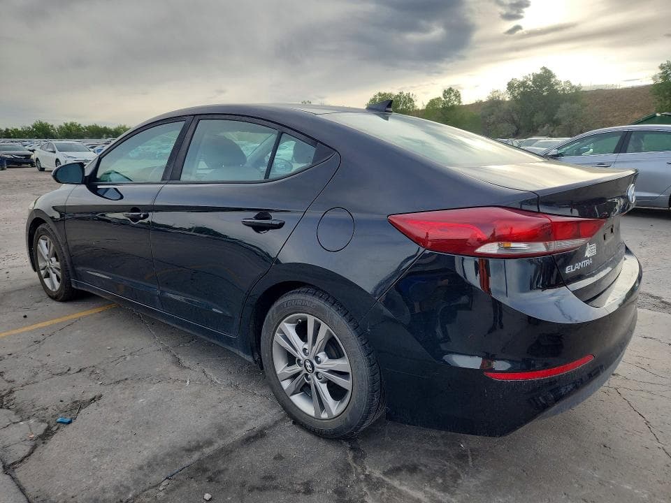 2017 HYUNDAI ELANTRA SE 2