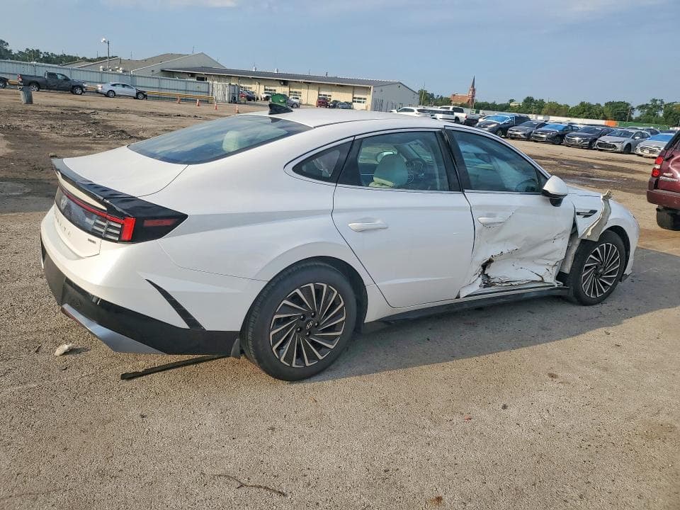 2025 HYUNDAI SONATA HYBRID SEL 3