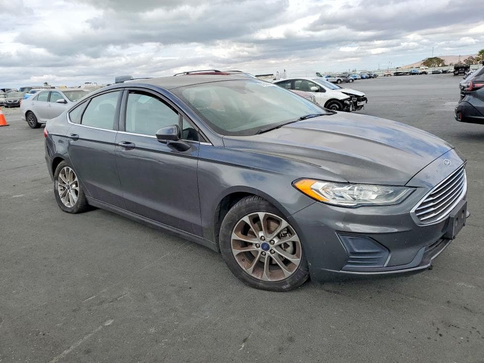 2019 FORD FUSION SE 4