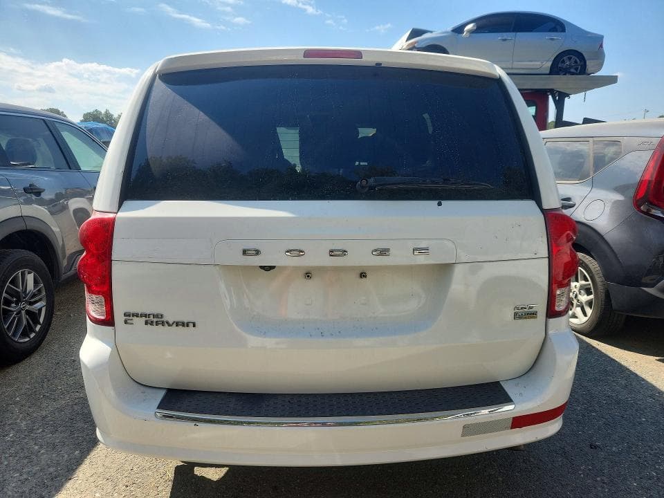 2018 DODGE GRAND CARAVAN GT 6
