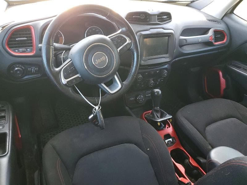 2019 JEEP RENEGADE TRAILHAWK 8