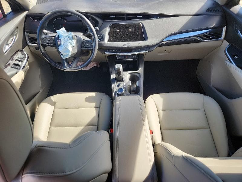 2019 CADILLAC XT4 LUXURY 8