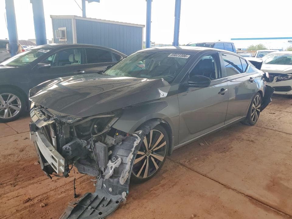 2020 NISSAN ALTIMA SR