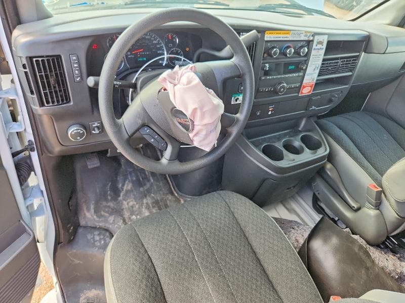 2026 GMC SAVANA G2500 8