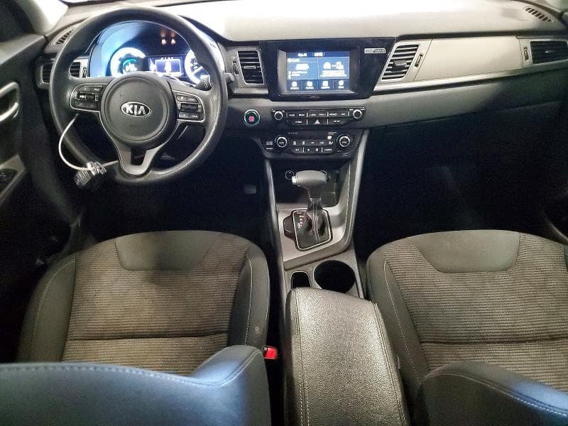2018 KIA NIRO LX 8