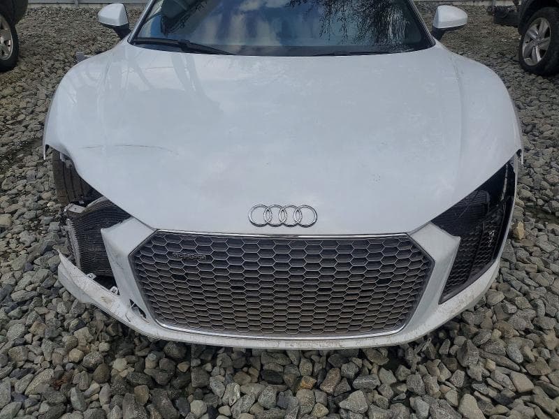 2020 AUDI R8 11