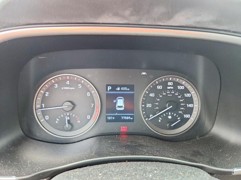 2020 HYUNDAI TUCSON SE 9