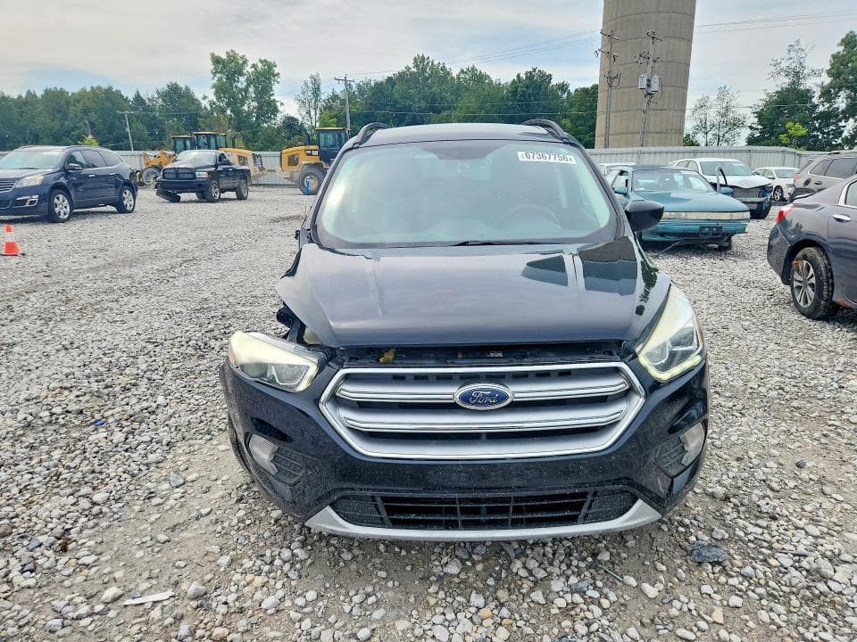 2017 FORD ESCAPE SE 5