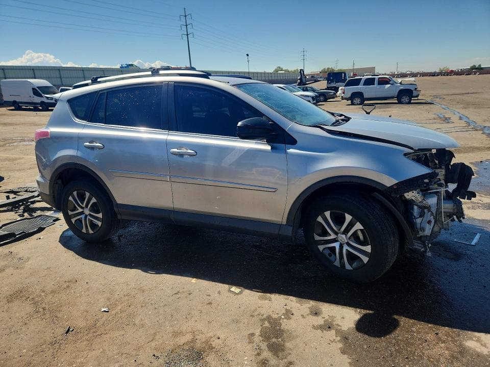 2018 TOYOTA RAV4 LE 4