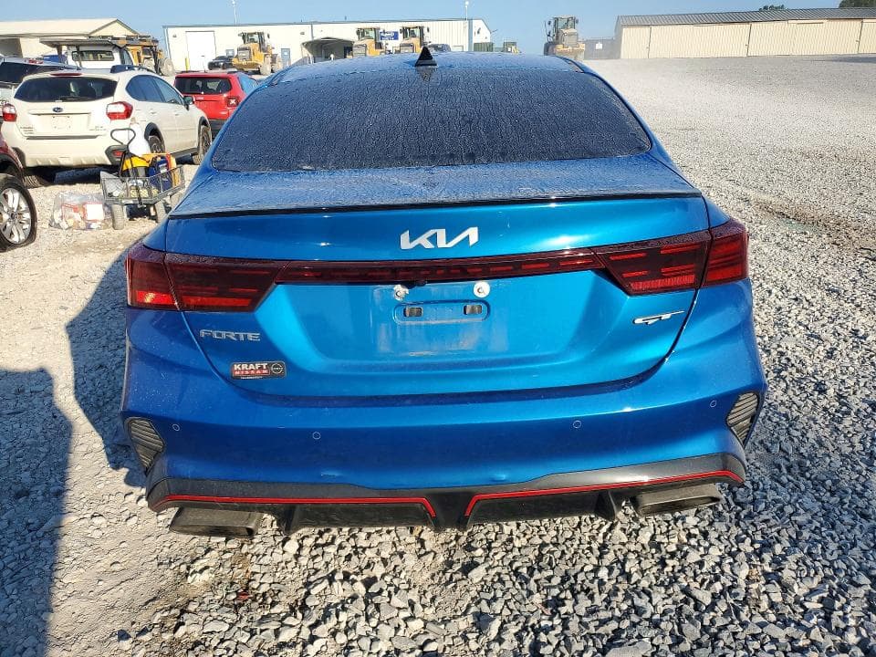 2022 KIA FORTE GT 6