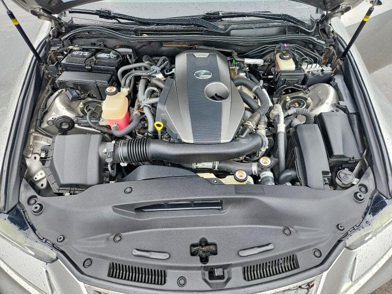2018 LEXUS IS 300 11