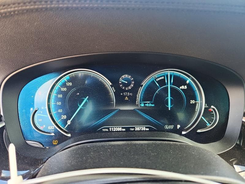 2017 BMW 540 XI 9
