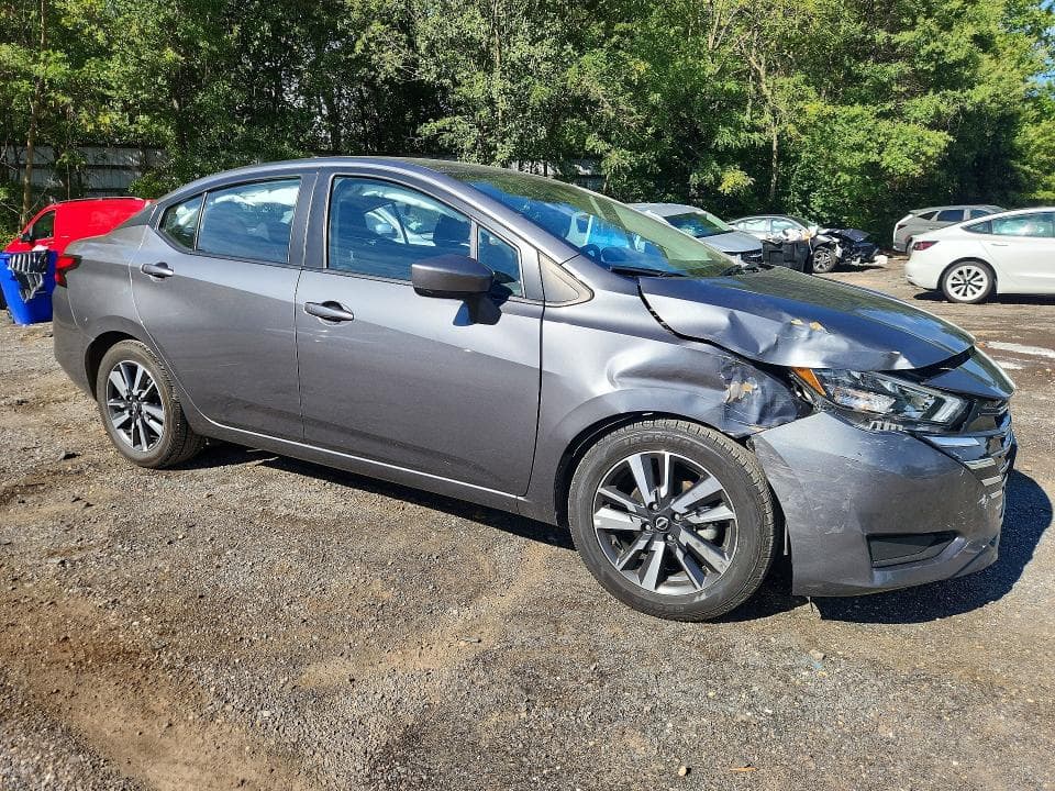 2025 NISSAN VERSA SV 4