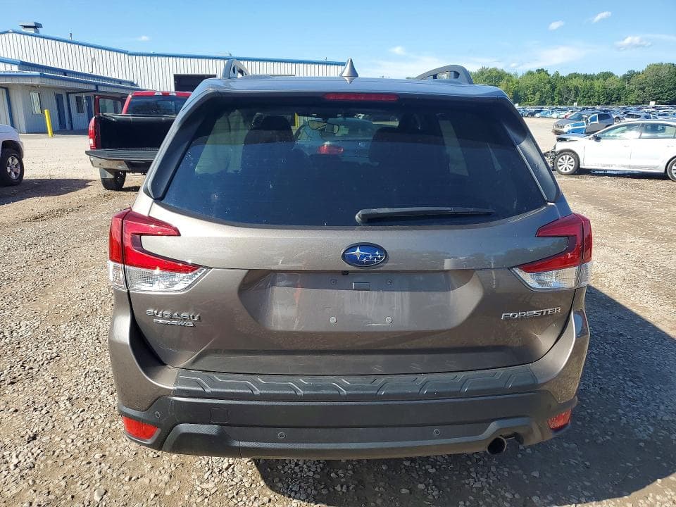 2023 SUBARU FORESTER LIMITED 6