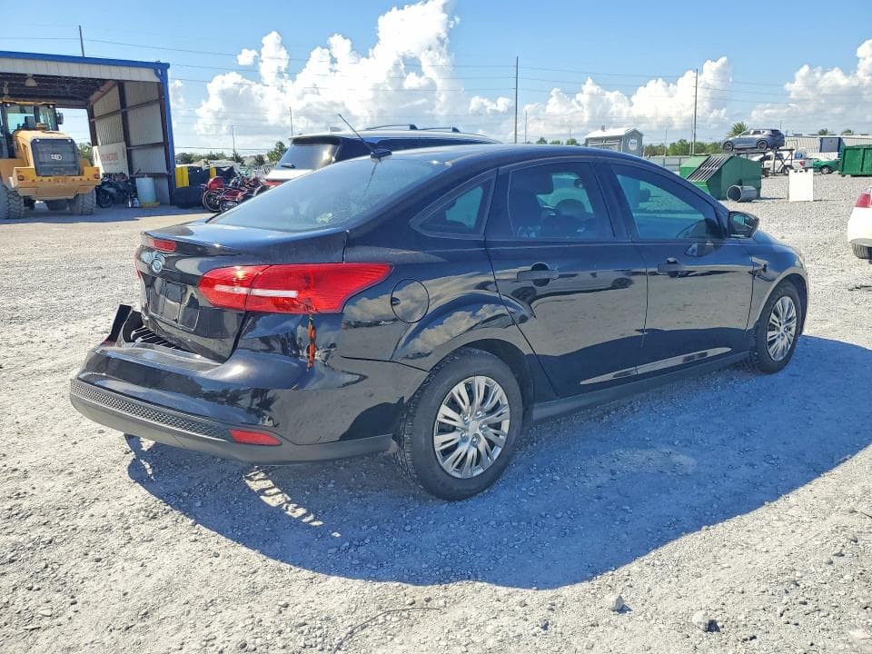 2018 FORD FOCUS S 3