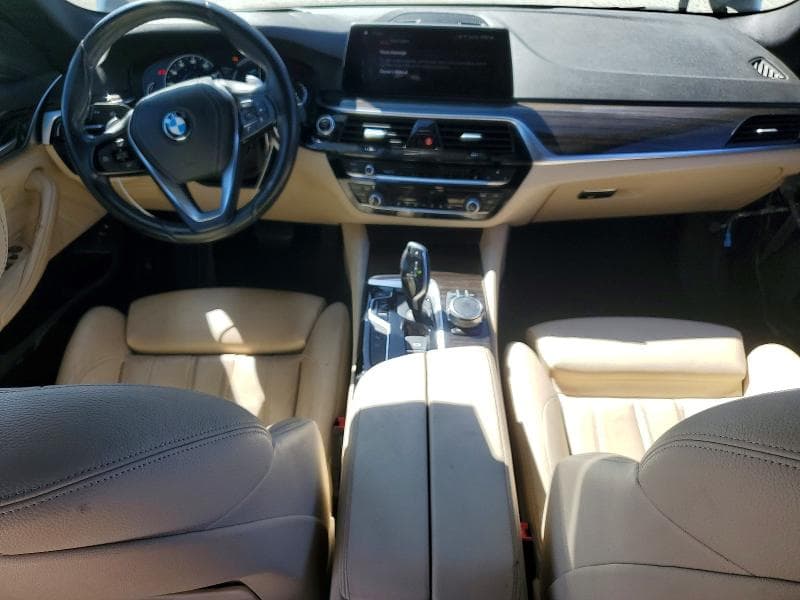 2018 BMW 530E 8