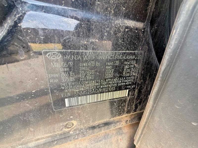 2019 HYUNDAI SANTA FE SE 10