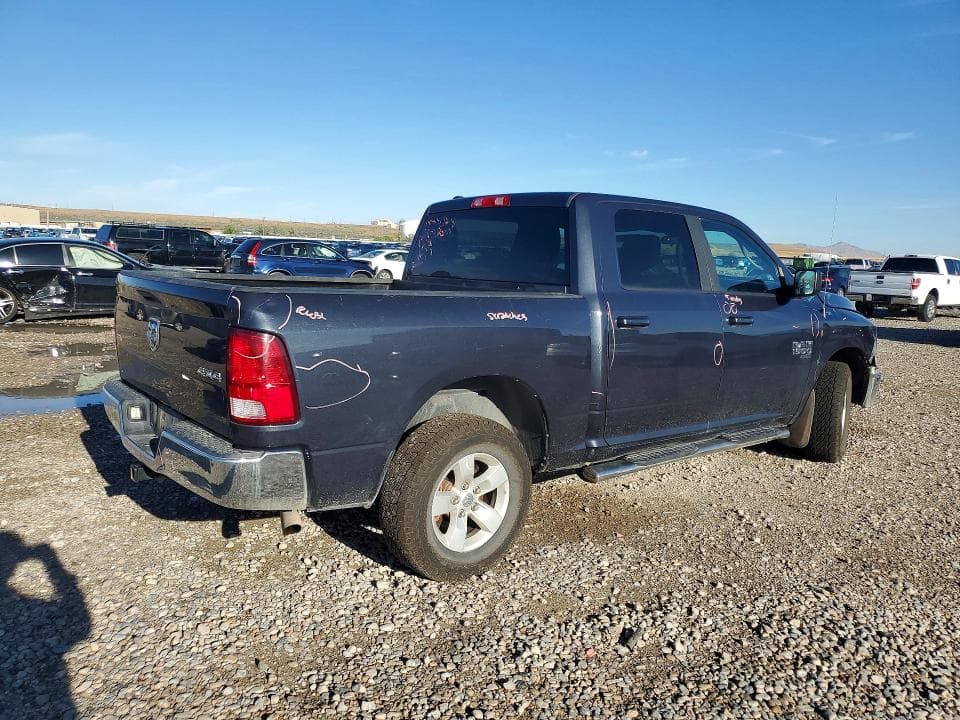 2021 RAM 1500 CLASSIC SLT 3