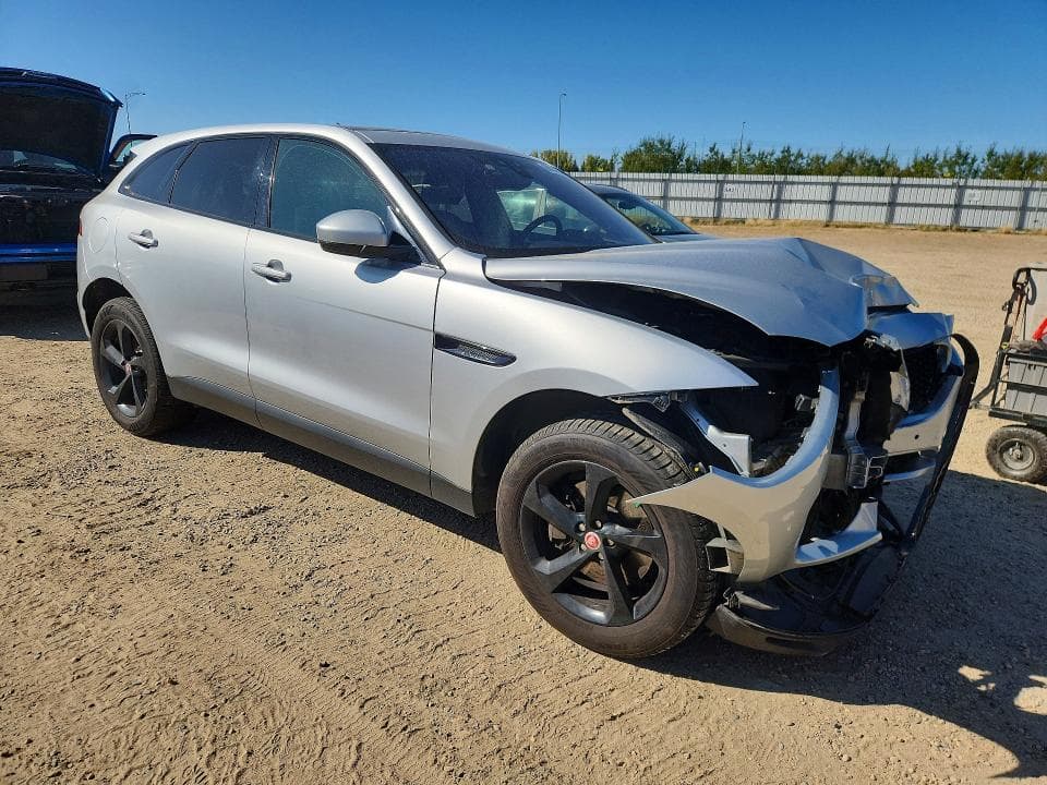 2017 JAGUAR F-PACE PRESTIGE 4