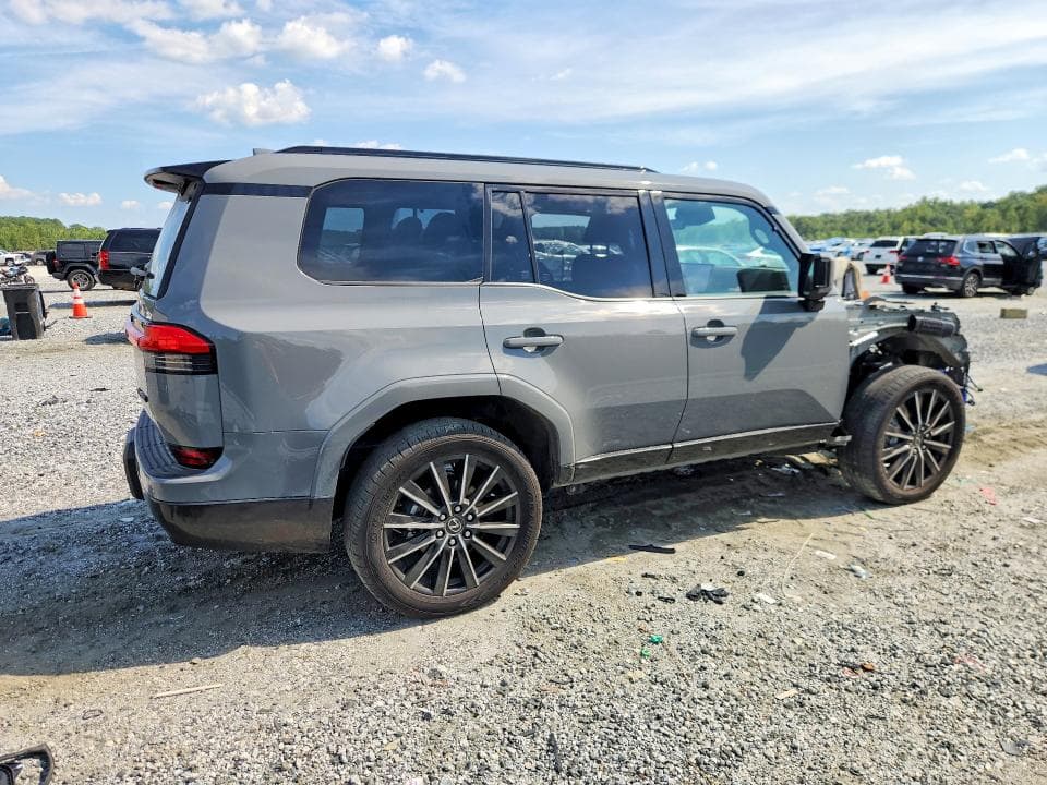 2024 LEXUS GX 550 LUXURY 3