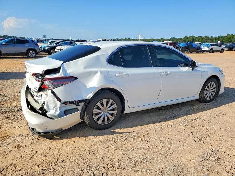 2021 TOYOTA CAMRY LE 3