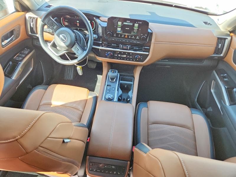 2025 NISSAN PATHFINDER PLATINUM 8
