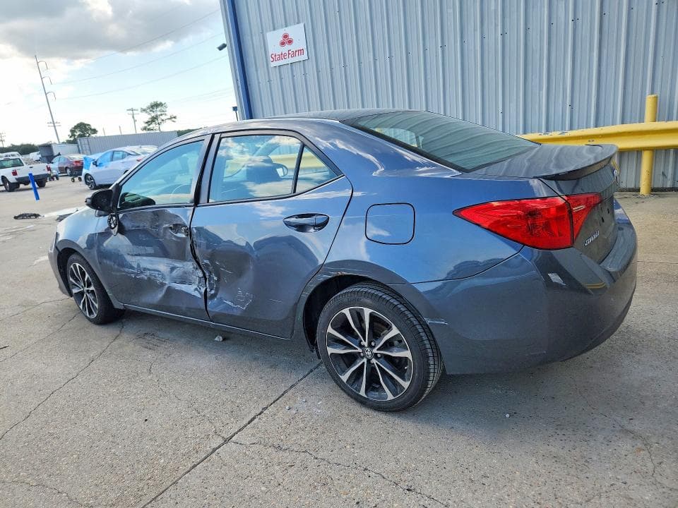 2017 TOYOTA COROLLA SE 2