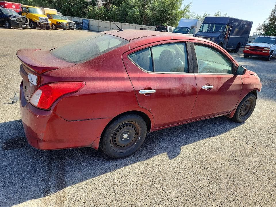 2018 NISSAN VERSA SV 3