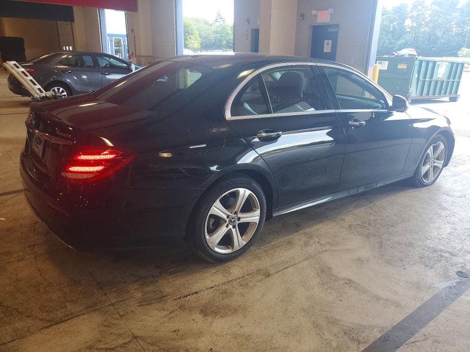 2018 MERCEDES-BENZ E 300 4MATIC 3