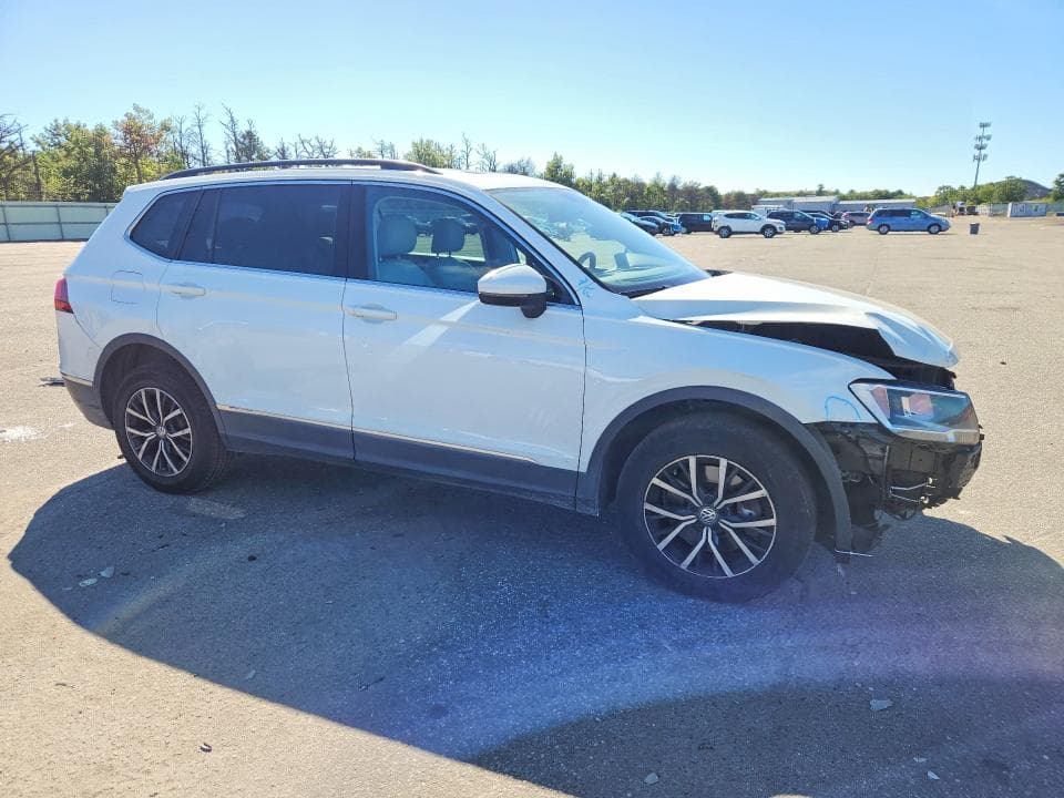 2018 VOLKSWAGEN TIGUAN SE 4