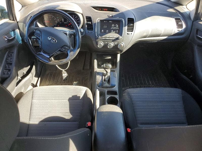 2017 KIA FORTE S 8