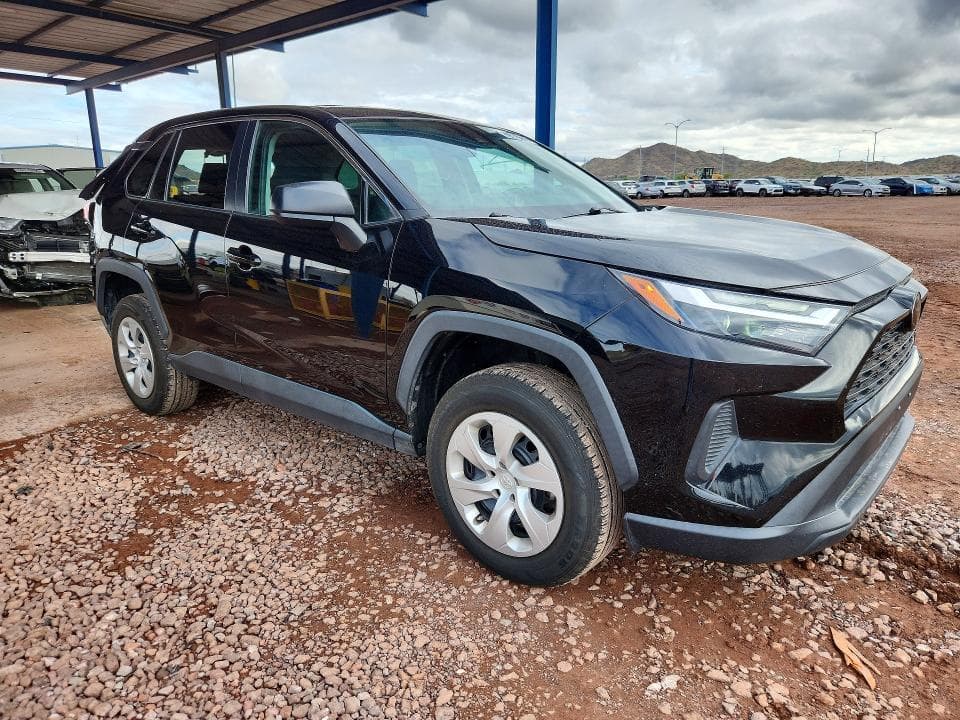 2023 TOYOTA RAV4 LE 4