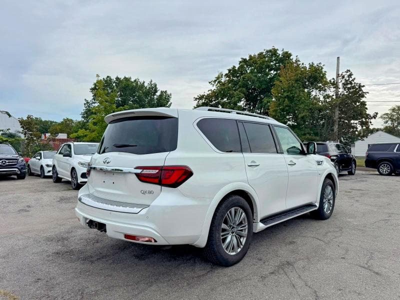 2018 INFINITI QX80 BASE 4