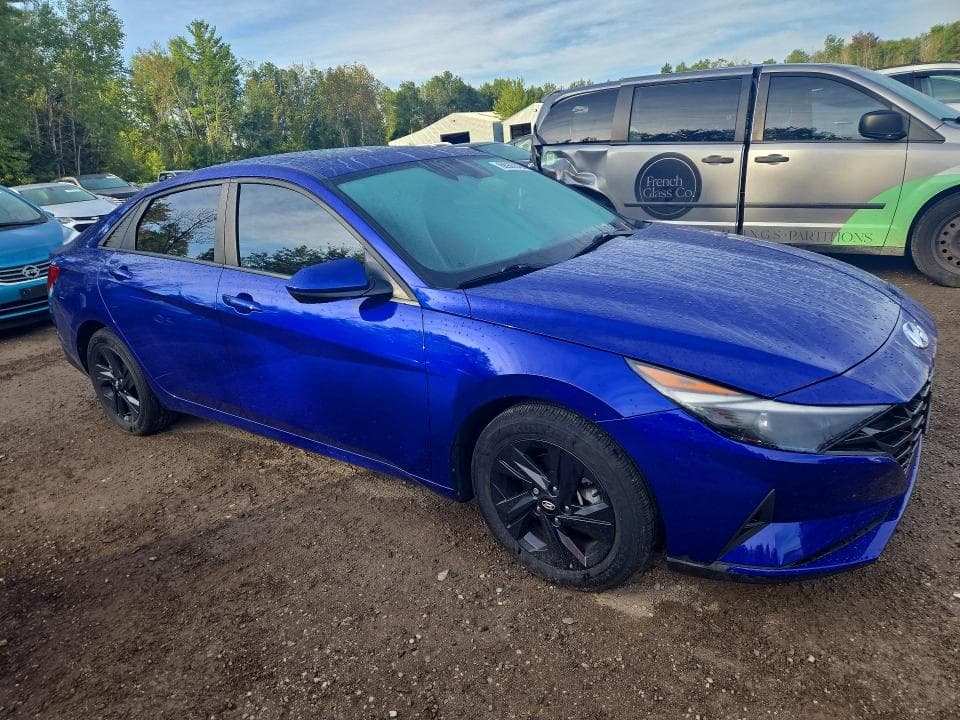 2023 HYUNDAI ELANTRA SEL 4