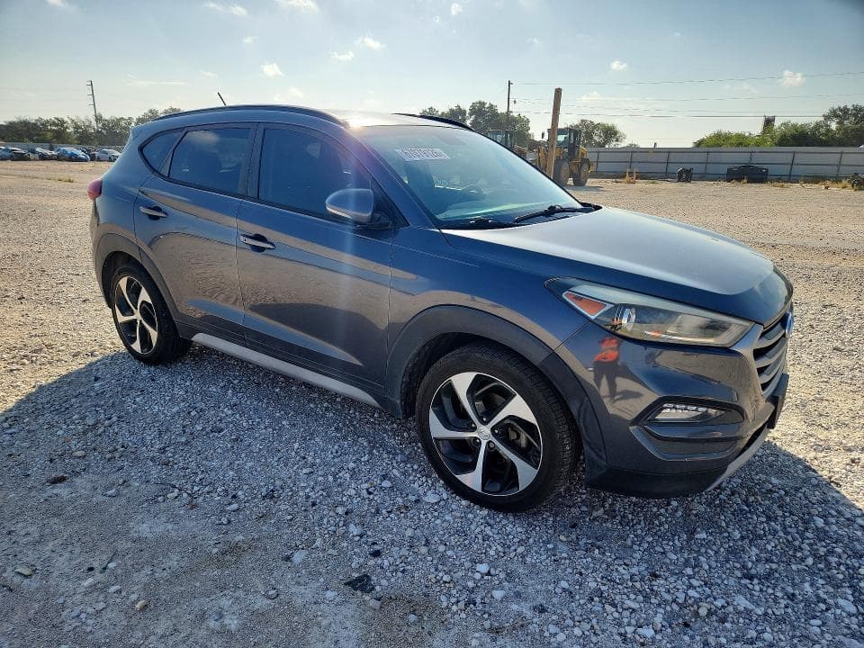 2017 HYUNDAI TUCSON VALUE 4