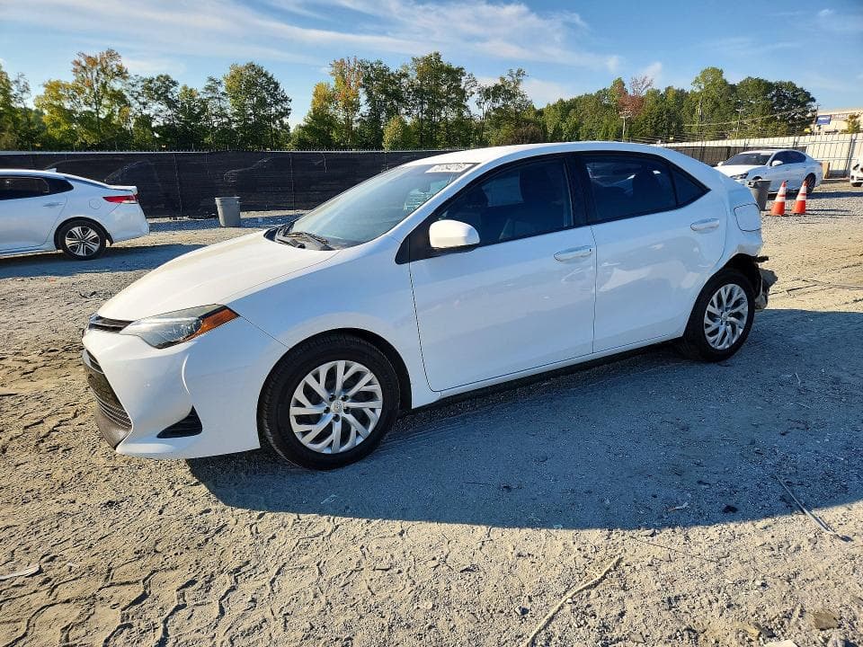 2019 TOYOTA COROLLA LE - 1