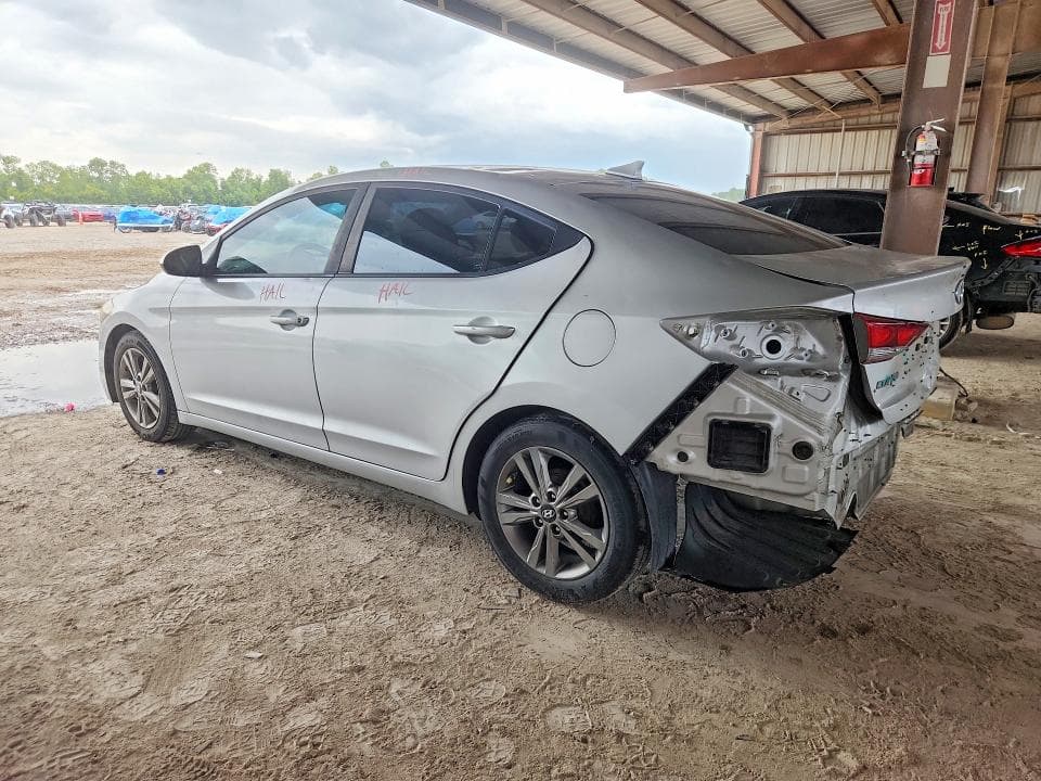 2017 HYUNDAI ELANTRA 2